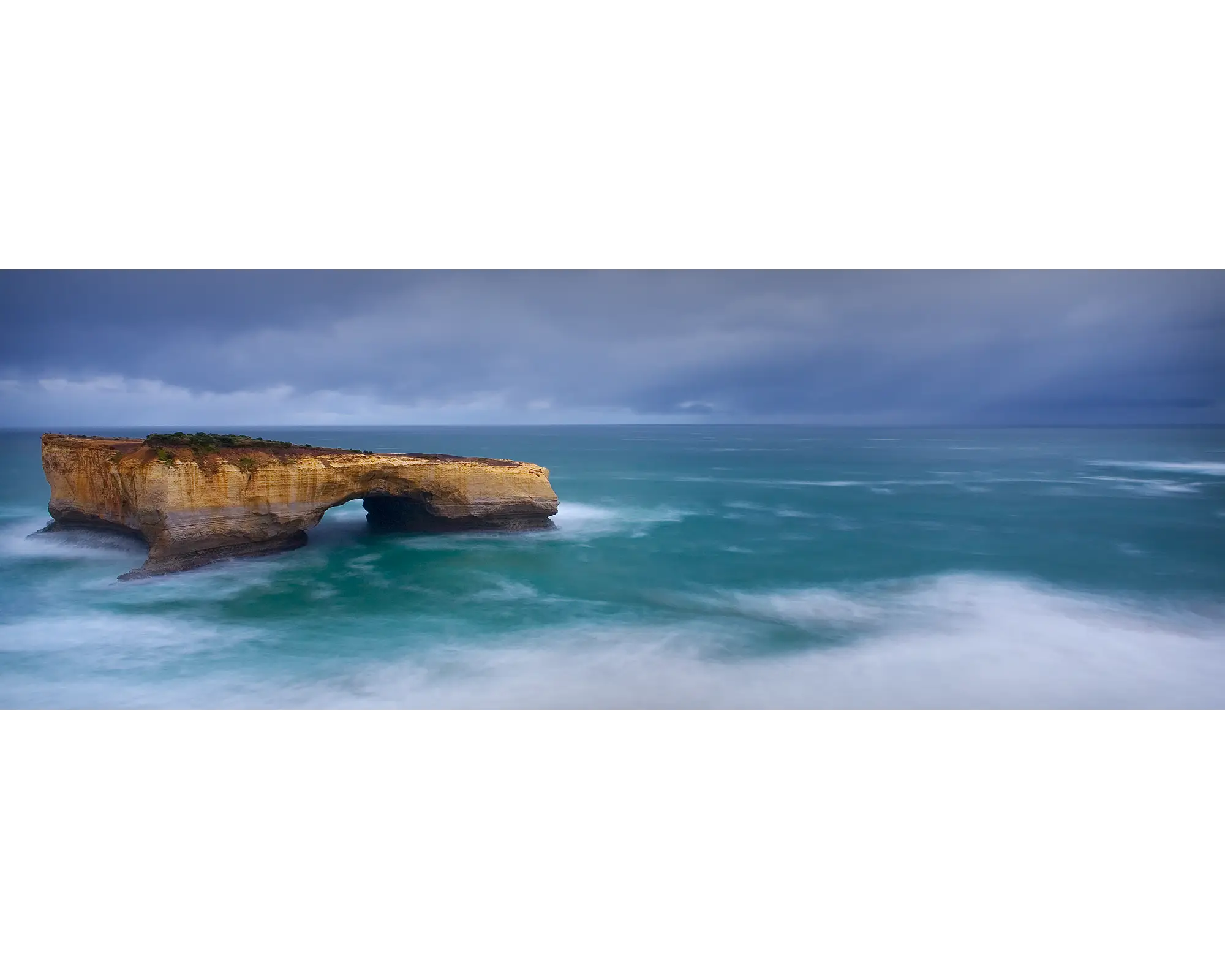 Rough waters at London Arch, Port Campbell National Park, Victoria. 