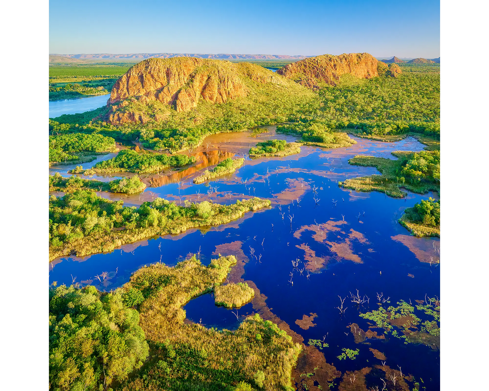 Beacon. Sunrise over Elephant Rock, Kununnurra, The Kimberley.