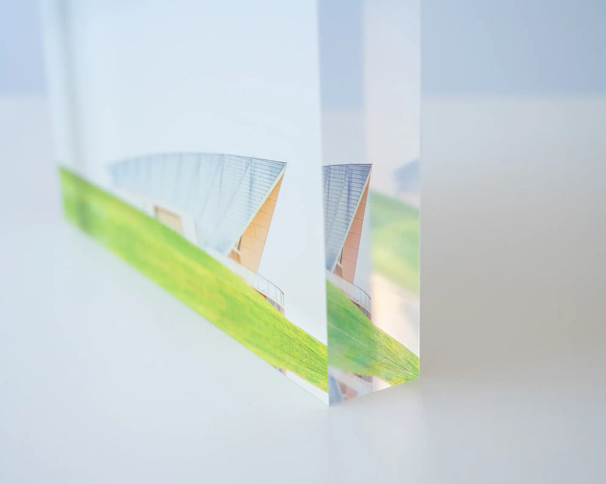 Clarity. Acrylic block Margaret Whitlam Pavilion, National Arboretum Canberra, corner details showing 3D effect.