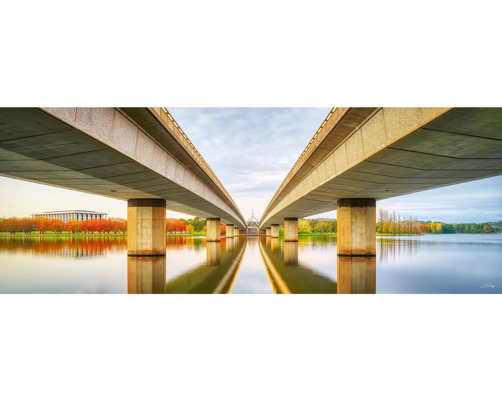 Convergent. 1000 piece Canberra jigsaw puzzle box.