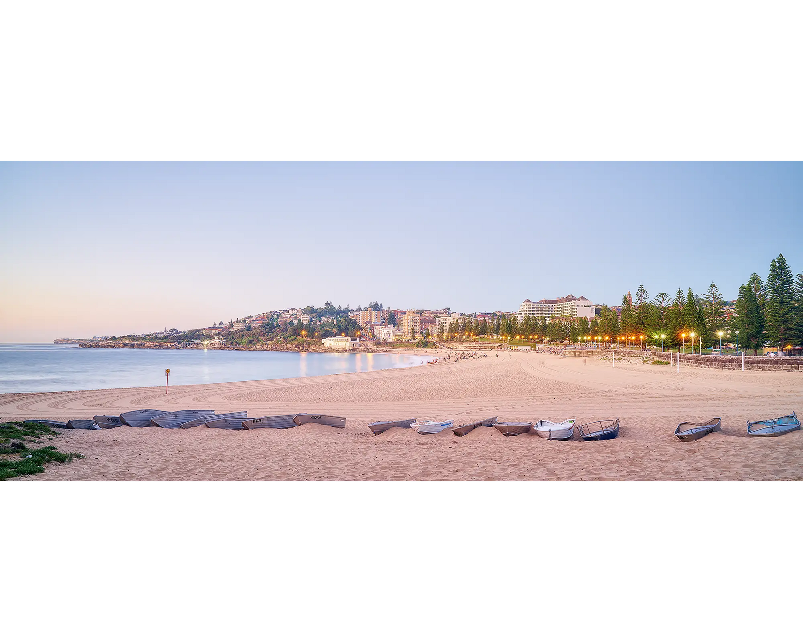 Coogee Sands. Sunrise at Coogee Beach, Sydney.