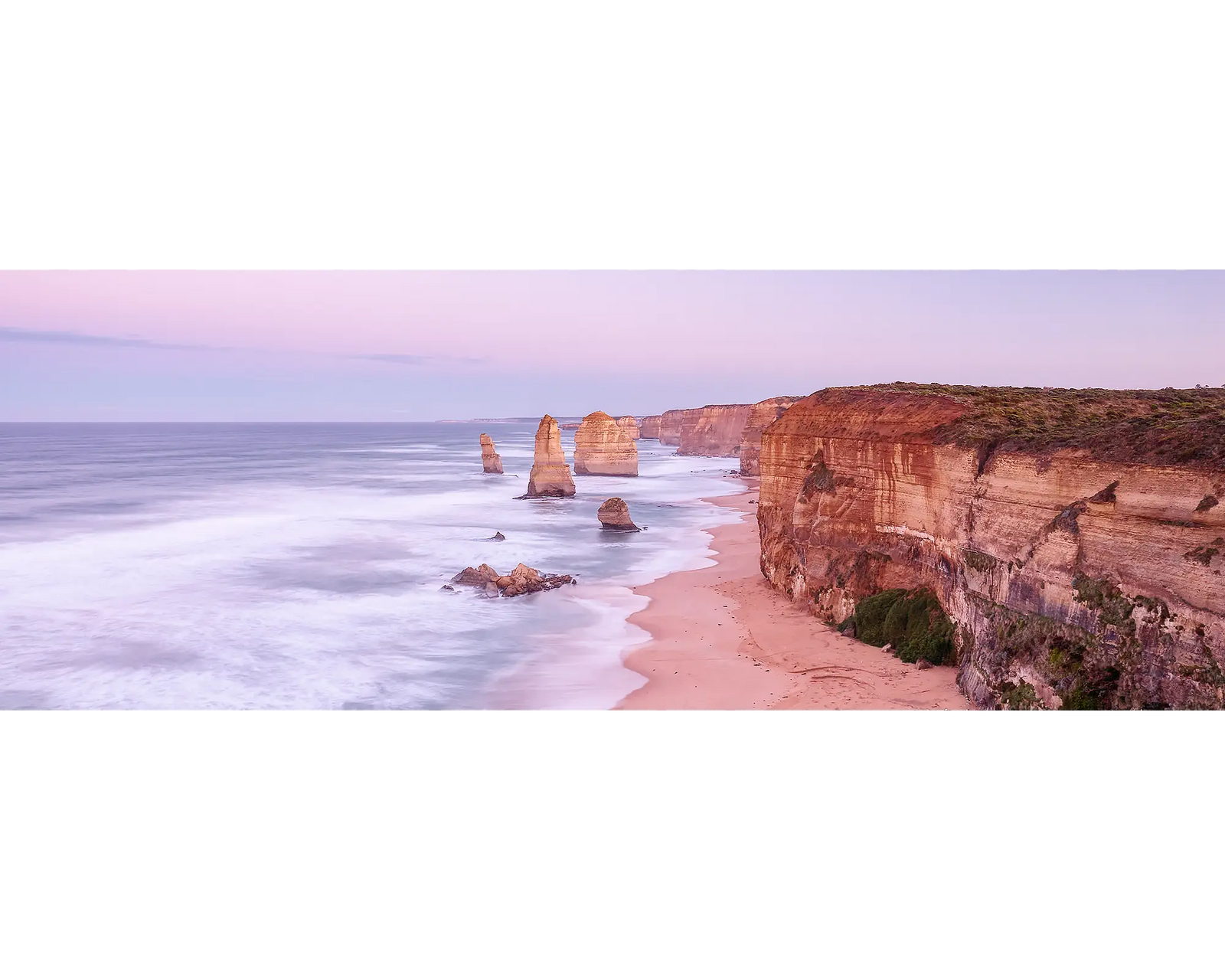 Sunrise over the Twelve Apostles, Port Campbell National Park, Victoria. 