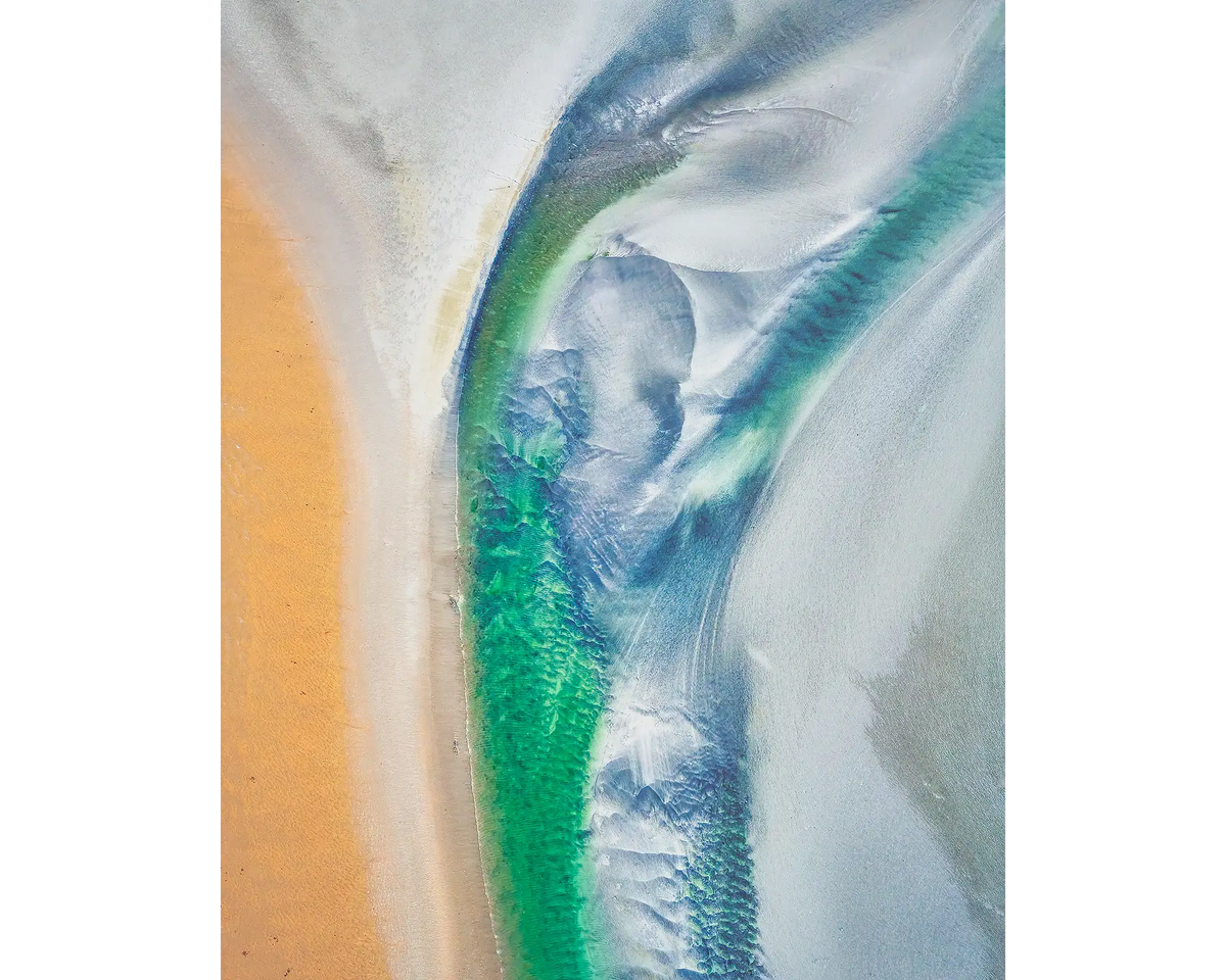 Displacement - Tidal patterns in Roebuck Bay, The Kimberley, Western Australia.