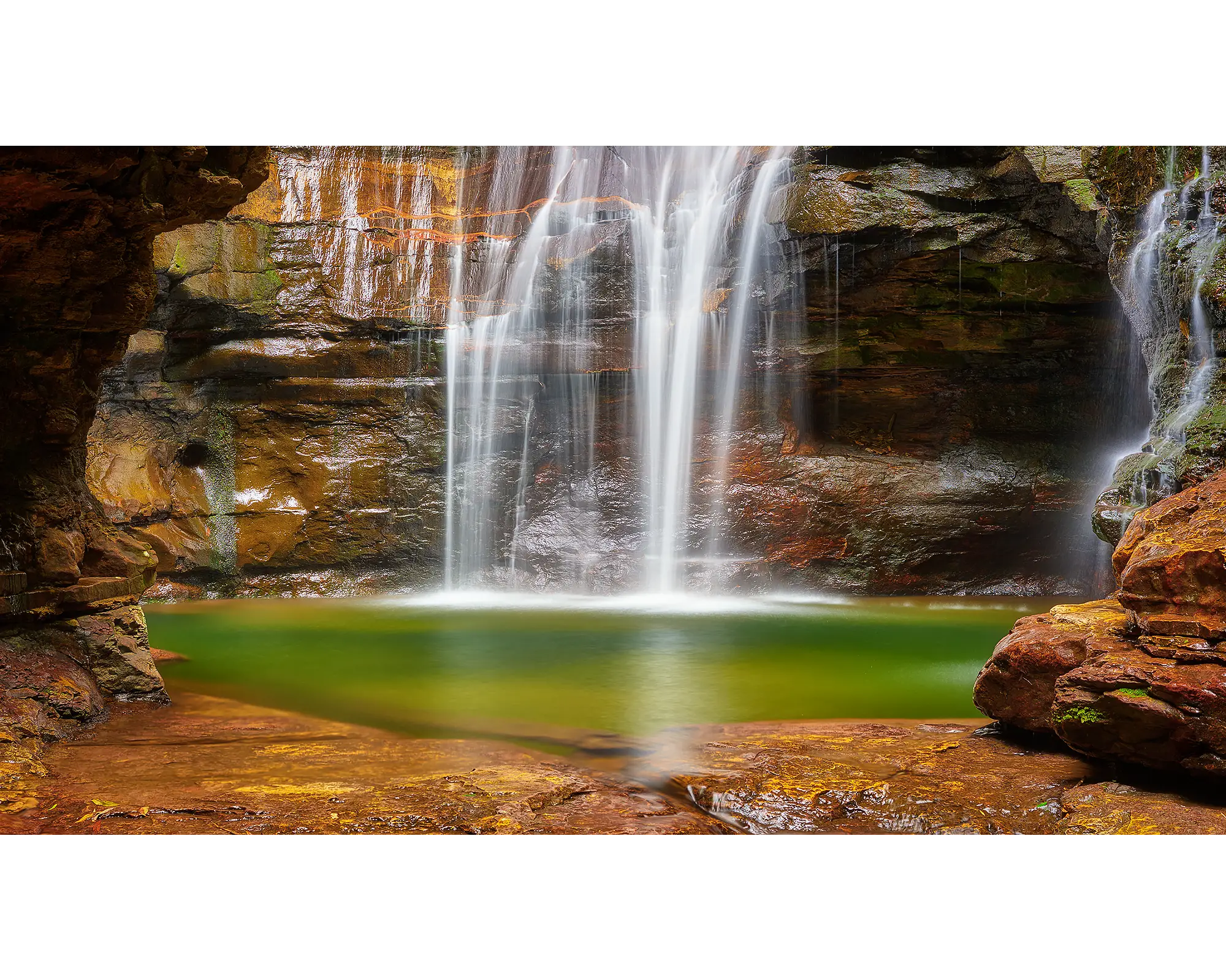 Empress Waters - waterfall, Blue Mountains, New South Wales, Australia.