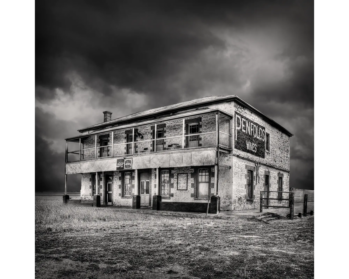 Forgotten Pub. Yatina Hotel, South Australia.