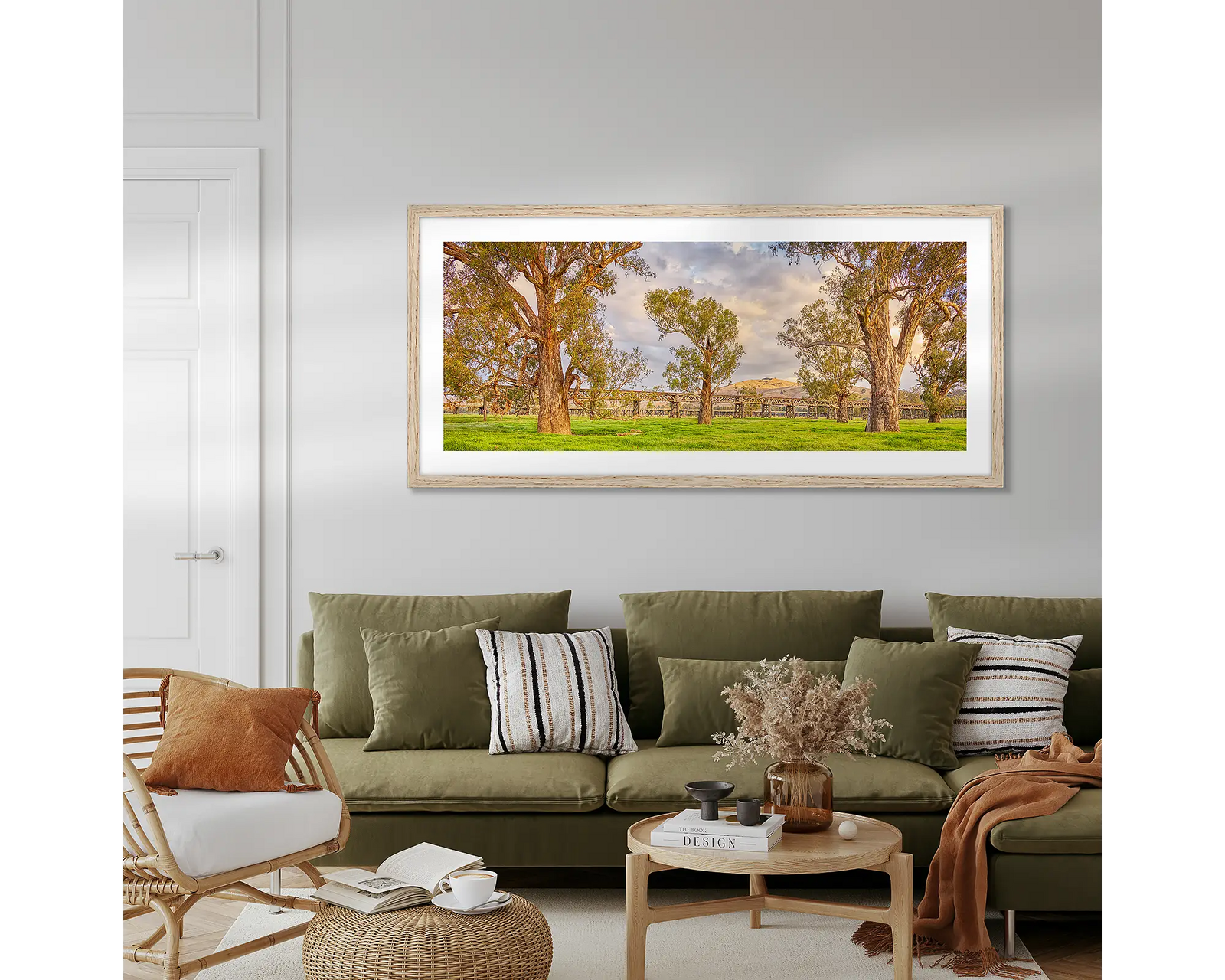 Gundagai Heritage - OLd railway bridge and Hume Highway, New South Wales, Australia.