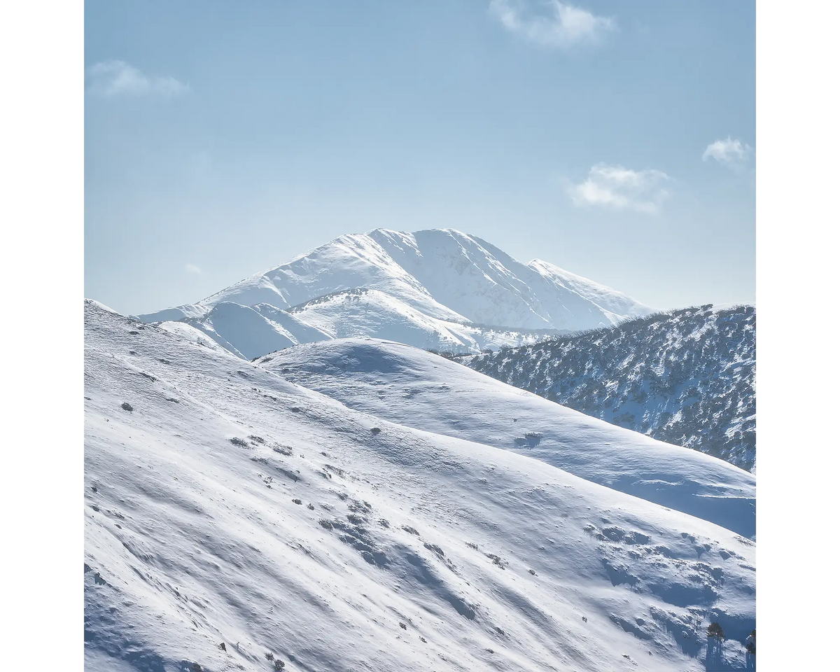 Mount Feathertop covered in snow, Alpine National Park, Victoria. 