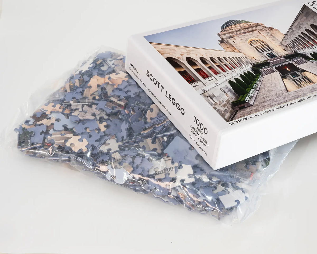 Sacrifice 1000 piece War Memorial jigsaw puzzle box with bag of jigsaw pieces.