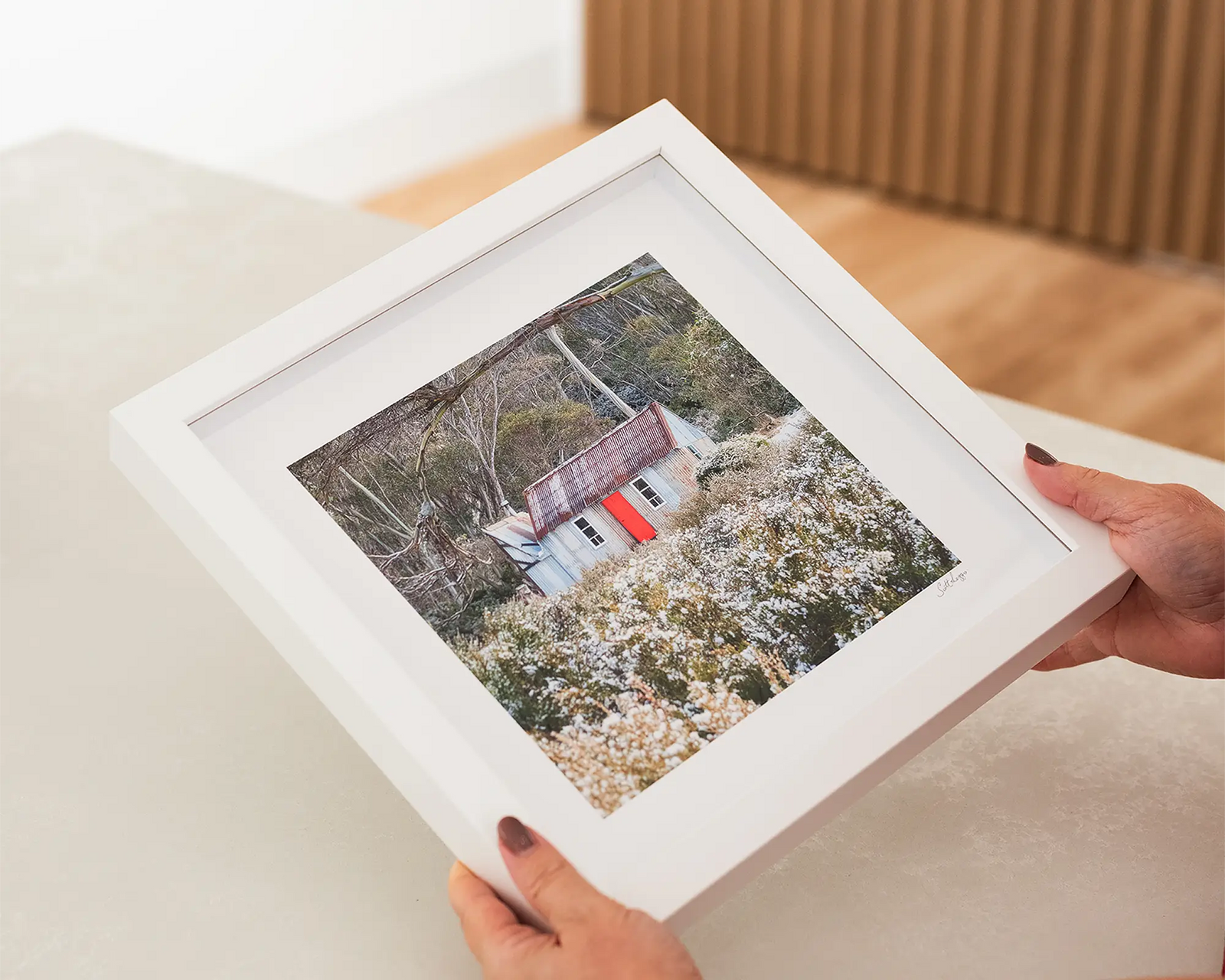 Stockmans Shelter. Horse Camp Hut with snow, Kosciuszko National Park, New South Wales.