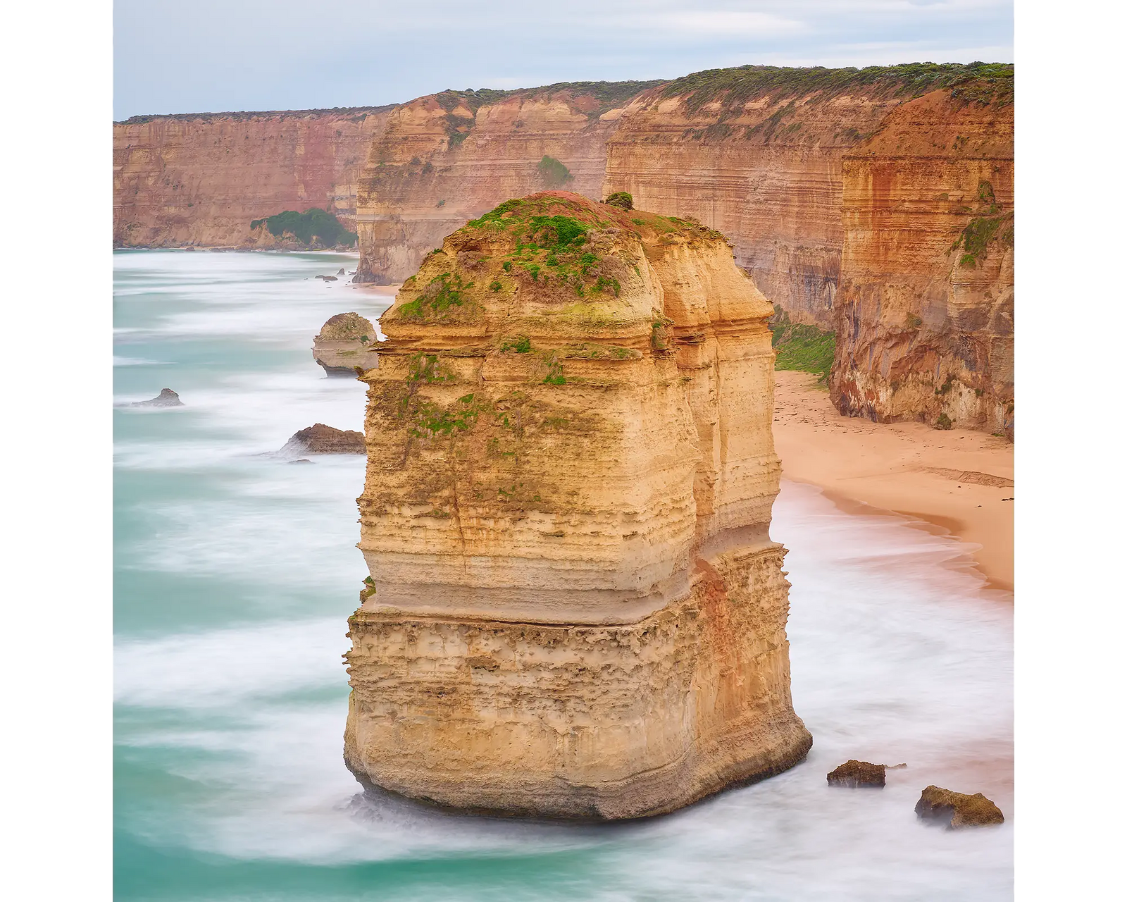 The Apostle. Twelve Apostles, Great Ocean Road.