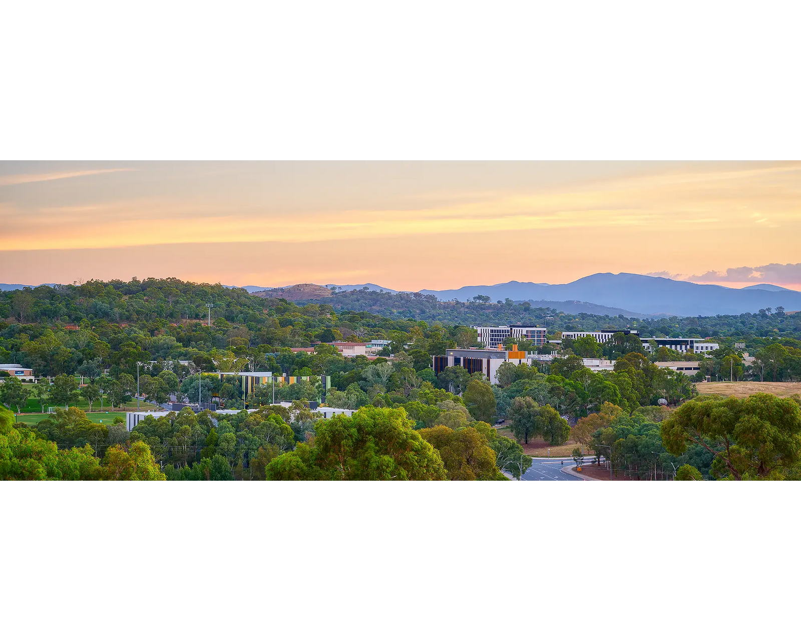 University Of Canberra.